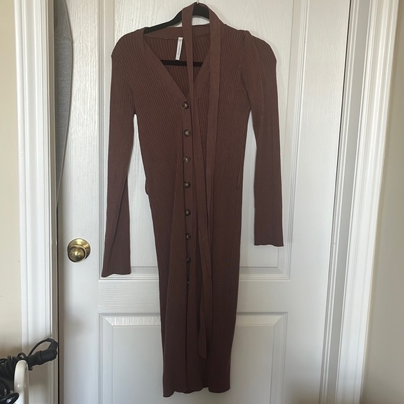 Brown Midi Dress - Picture 4 of 4